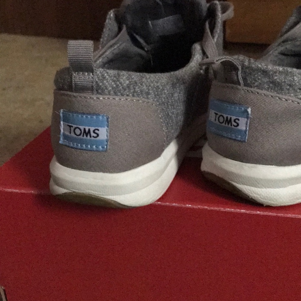 TOMS tennis shoes